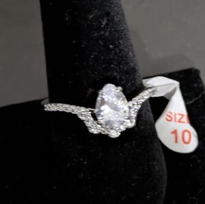 Stunning Silver Women's Ring with Crystal Accent